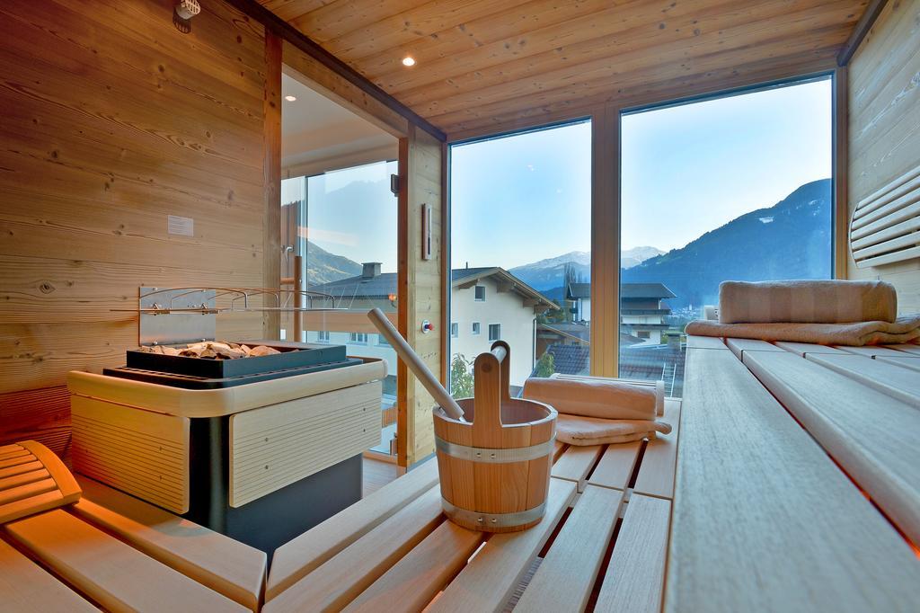 Das Sonnleiten Ski- Und Motorradhotel Bruck Im Zillertal Bruck am Ziller Exterior foto